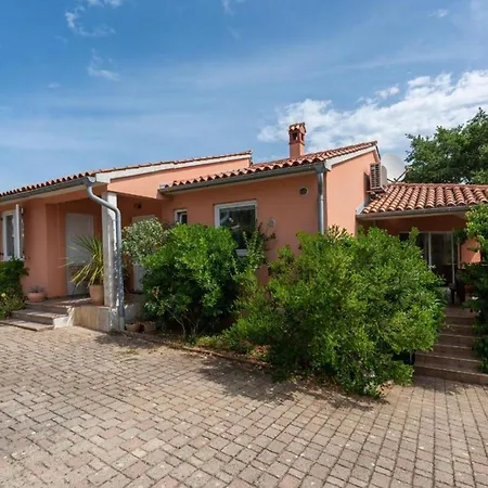 Vintiana Vila